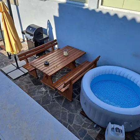 Caveromane 2 Apartament Pula