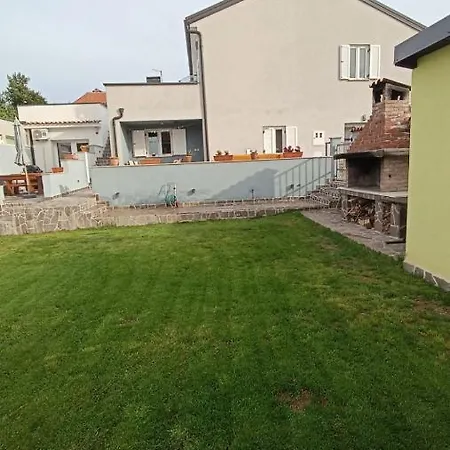 Caveromane 2 Apartment Pula