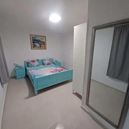 Apartment Caveromane 2 Pula