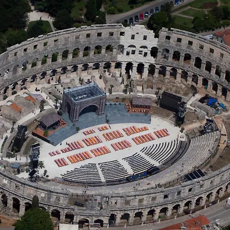 Caveromane 2 Pula
