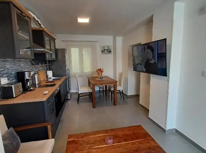 Apartament Caveromane 2 Pula