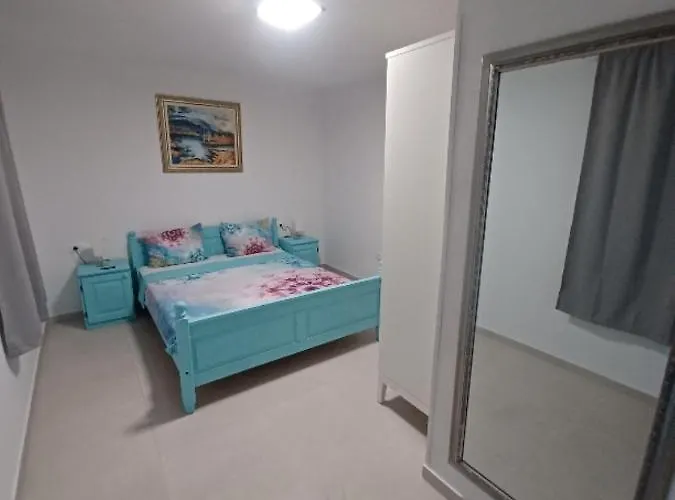 Apartament Caveromane 2 Pula