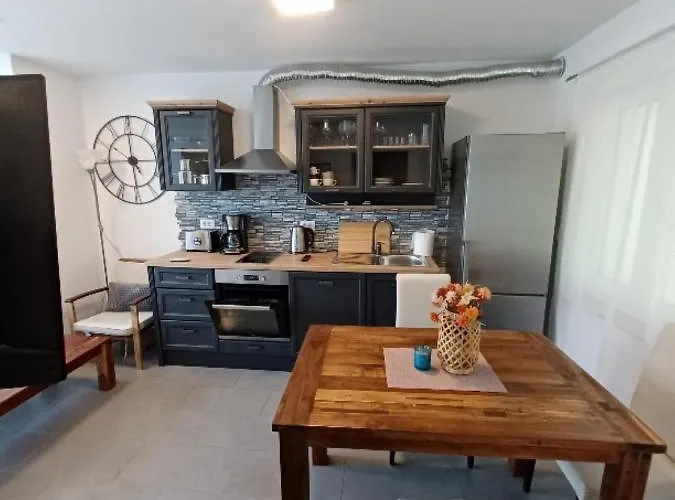 Apartamento Caveromane 2 *