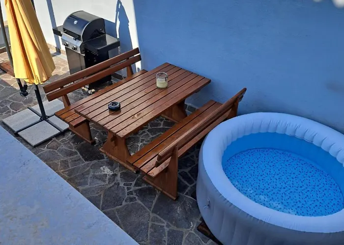 Caveromane 2 Apartament Pula